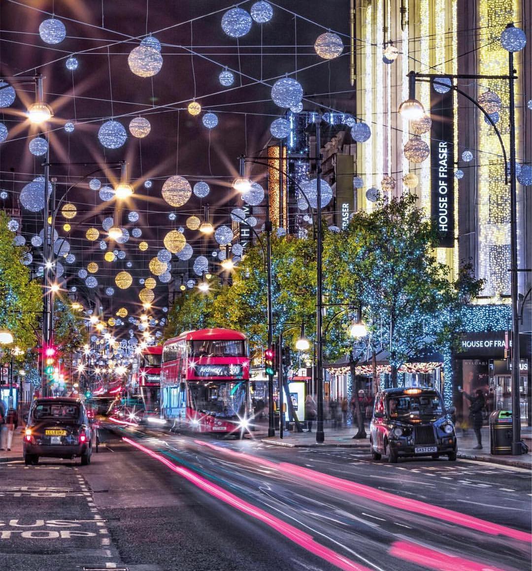 thdiplomathotel's tweet photo. 🎄 Festive #Christmas vibes... Do you feel it? ✨ 
🛎 Collect your #LondonMemories and explore the town by being our guest at the The Diplomat Hotel. 
#happyweekend #happyfriday #london #visitlondon #travel #traveling #vacation #visiting #holiday #fun #travelling #hotelinlondon https://t.co/cdqeCNN4vZ