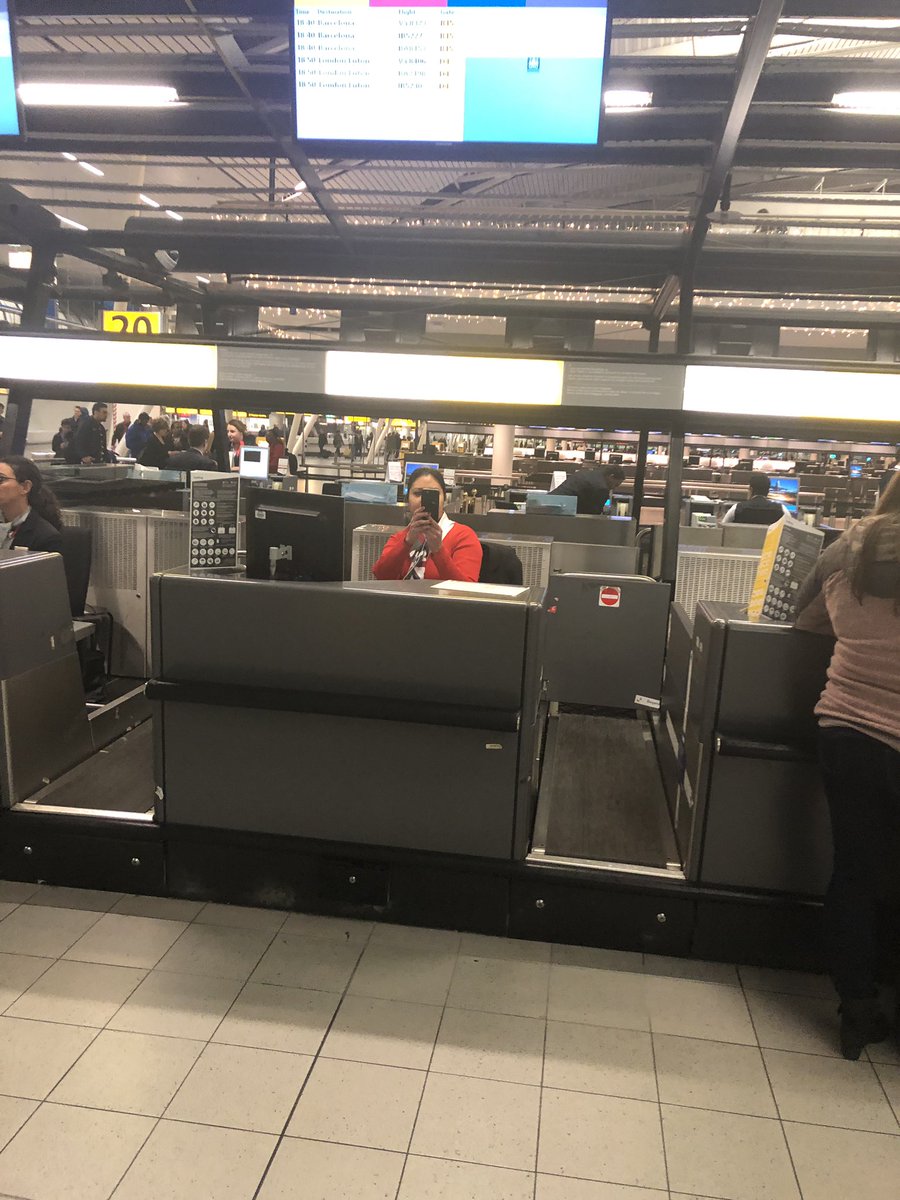 #vueling sells services they don’t honor and then hires rude agents to serve as “sorry you are screwed” agents to send the messages for their incompetent staff