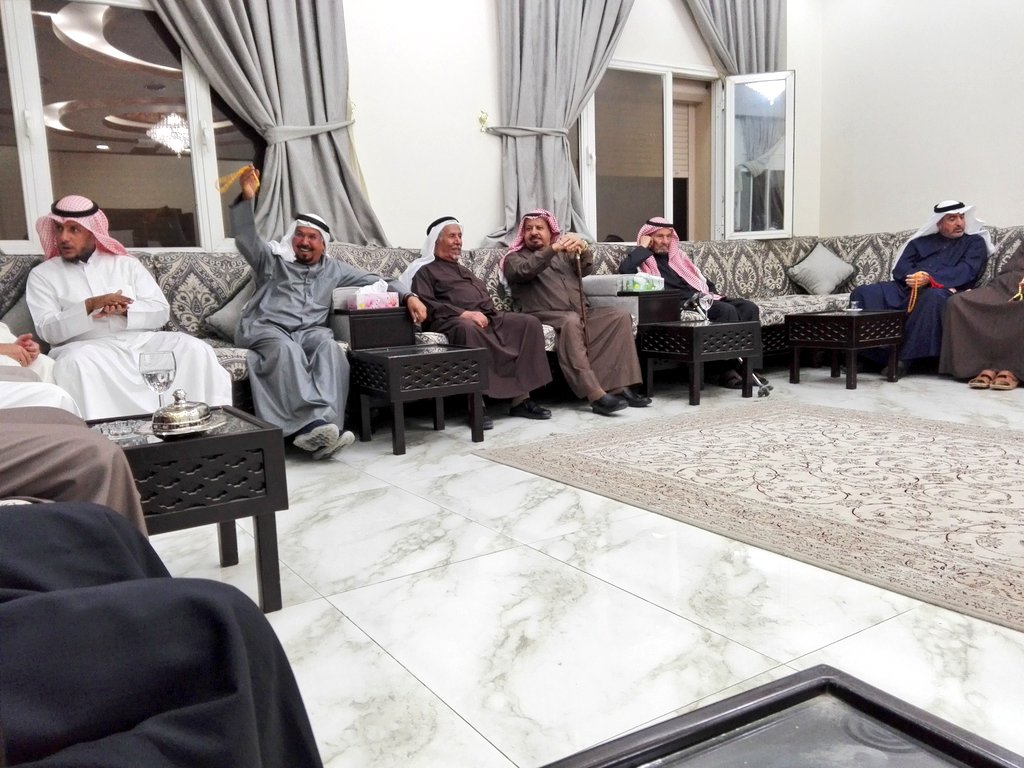 من ديوان العم عطية المجول أبوخالد
كل يوم أربعاء من كل أسبوع 
#الدهامشة_الرسمي