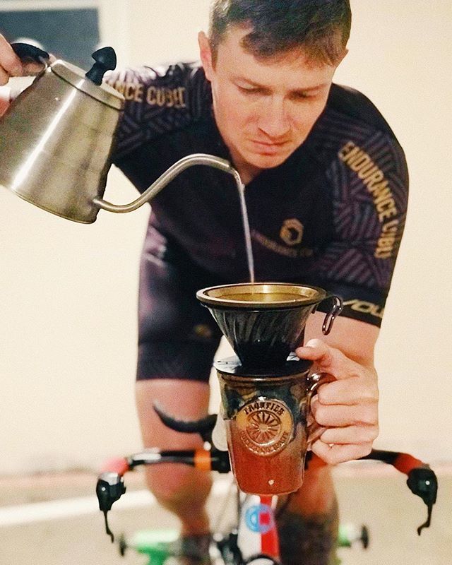 We take our morning coffee &amp; training routines pretty seriously! Where’s your favorite place for morning coffee? • @frontiercoffeecompany // #wakeupandbelegendary ift.tt/2AAE2vZ