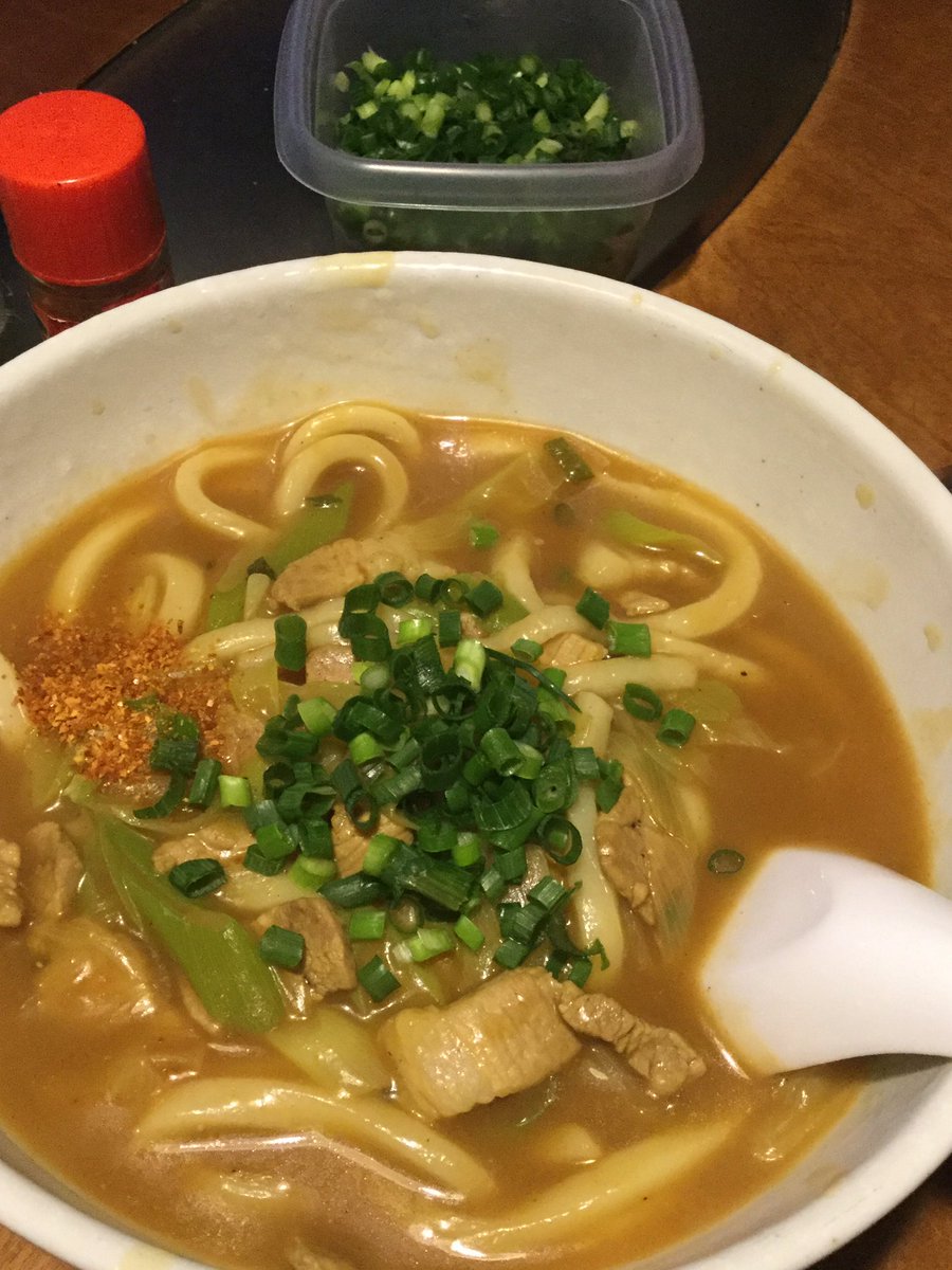 Yoyoyo V Twitter 30日 夜 カレーうどん 回鍋肉 ヒガシマルのカレーうどんスープ使用 いつもは残ったカレーにほんだし長ネギ醤油片栗粉 やっぱり専用は美味い 食事