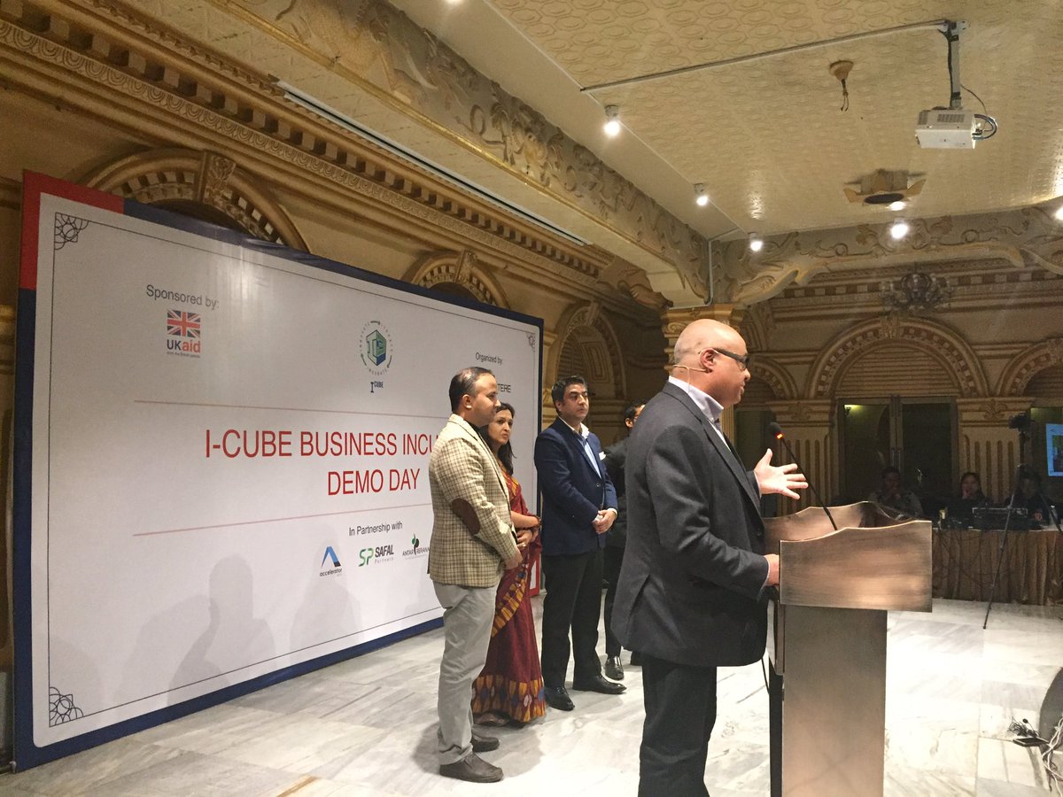 nepalcomm's tweet photo. Mr. Ashutosh Tiwari introducing Safal Seeds: Nepal’s first seed investment platform, that will support early stage start-ups, and bridge the gap between businesses and investors. [An initiative in partnership with NC, Antarprerana and Safal Partners.] https://t.co/GFmnhnTEVI