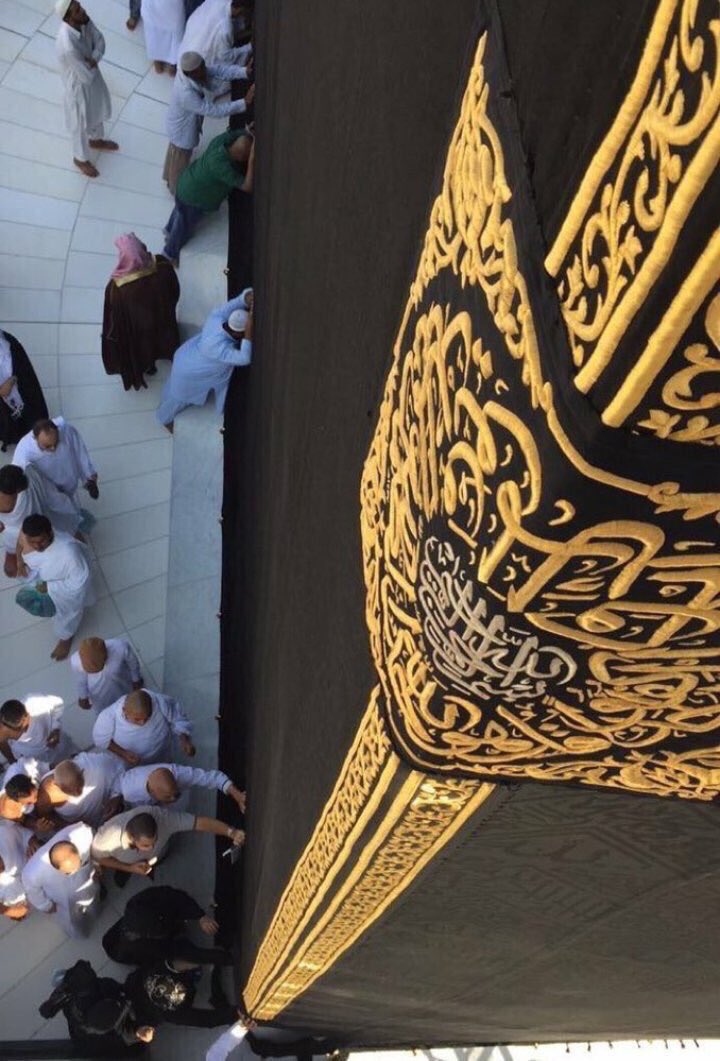 hhhtjm's tweet photo. #ساعه_استجابه
#جمعة_مباركة 
#يوم_الجمعه 
اللهم #عوض كل من فقد   أم ، أب ، أخ ، أخت زوج ، زوجه ، عم ، عمه ، خال ، خاله . قريب ، صديق  برؤيتہ في الجنة #يارب💔 https://t.co/eaFyCTbwmK