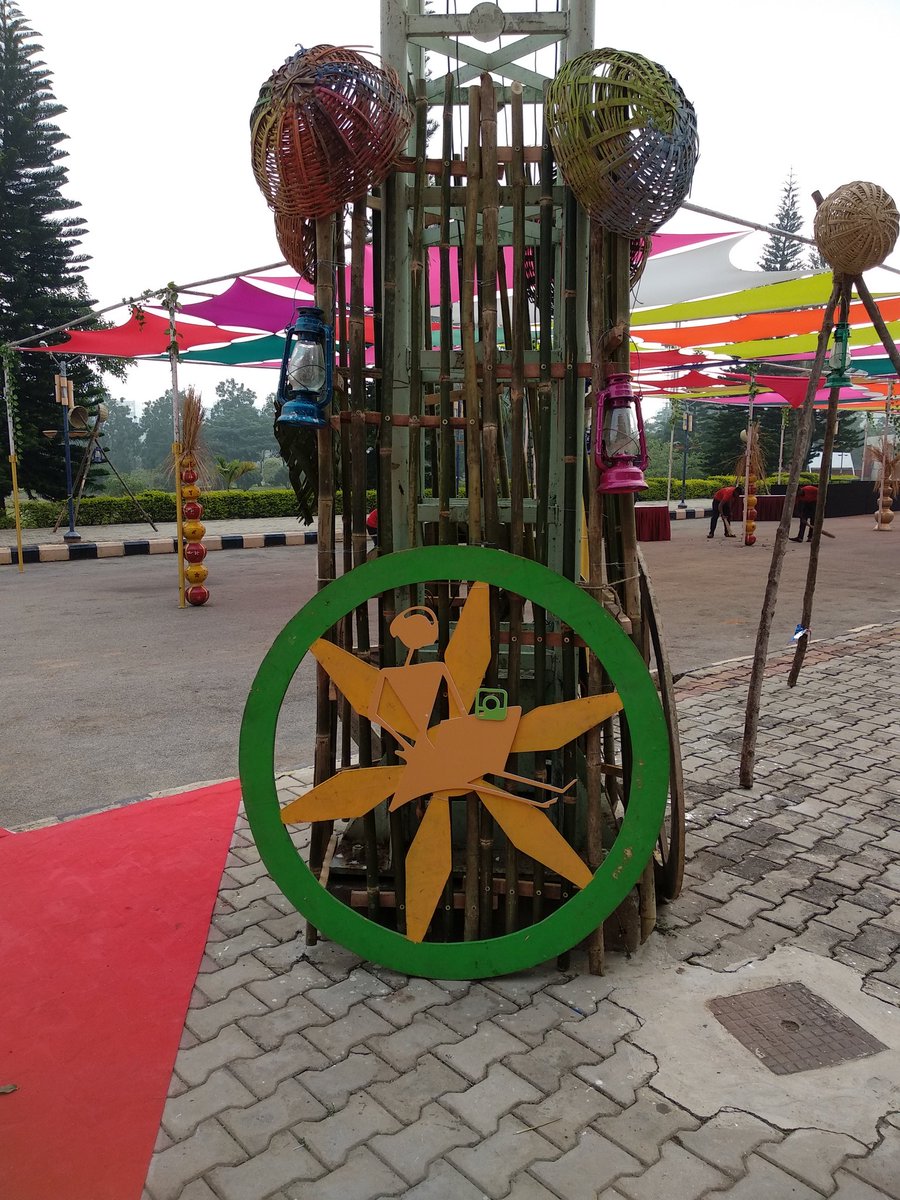 Sustainability pledge.. only public transport to/from office and everywhere.. #euphoria2018 #thefutureisyou #sparksocialchange @SocGen_India <a href="/hanishamoorjani/">Hanisha Moorjani</a> <a href="/SowmyaSuryan/">Sowmya Suryanarayanan</a> <a href="/SahanaUn/">Sahana Acharya</a> <a href="/amritasingh0611/">Amrita Singh</a> @Marshniel1