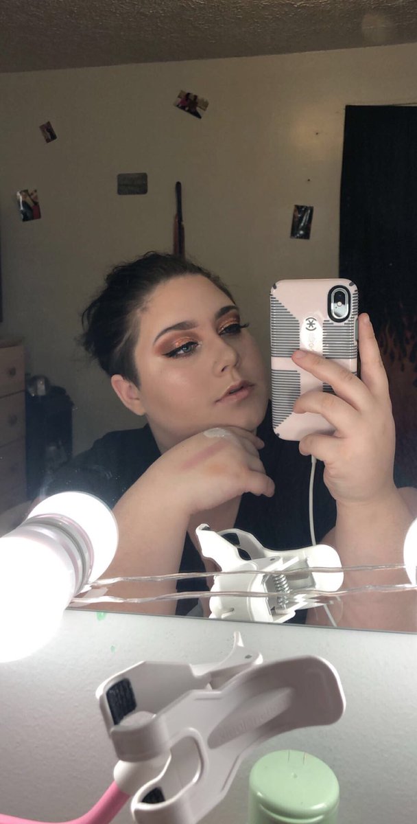 DestinyMakeupby's tweet photo. Who likes makeup? #morphe #contour #kyliecosmetics #morphecosmetics #anastasiabeverlyhills #highlighter #takemebacktobrazilpalette #morpheliquideyeshadow #kisslashes #lashes #kissflirtylashes #eyebrows #elf #mua #columusohio #bookme #like #comment #share #undiscovered_muas https://t.co/V0dXD7xejg