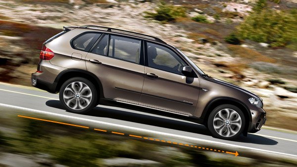 NeoMotorVal's tweet photo. #NeoConsejo Si bajas una pendiente en punto muerto aumenta el consumo mientras que con el freno motor el consumo es 0. 🚗⛰ 
#neomotor #Motor #consumo #ahorro https://t.co/TvOpEucjGd