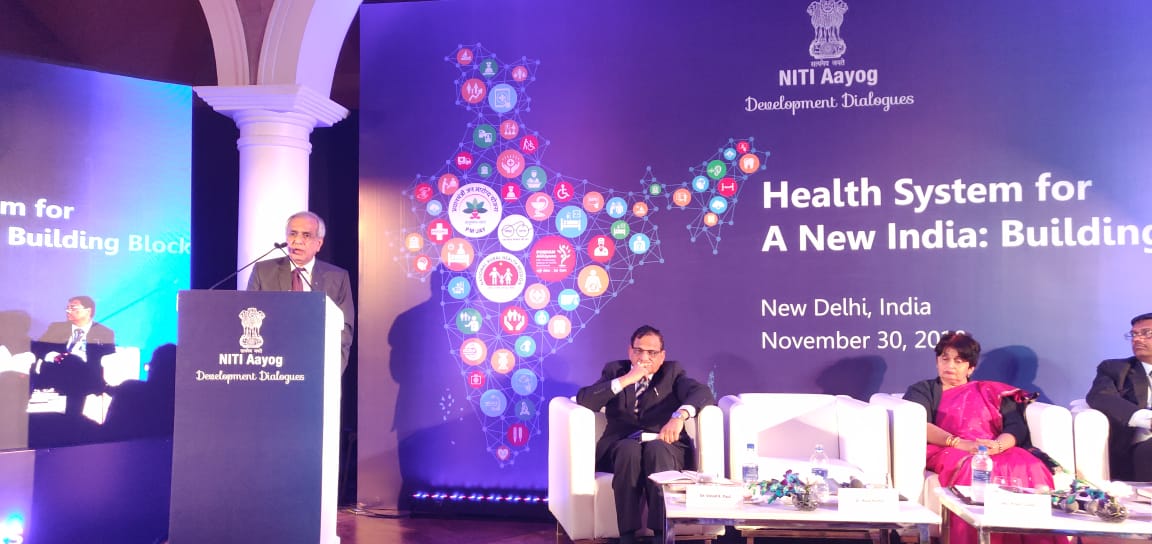 NITIAayog's tweet image. Today&apos;s #DevelopmentDialogue is a sign that #health is at the center of the policy narrative. We must move towards breaking silos between stakeholders, remove fragmentation between various initiatives &amp;amp; ensure convergence between various ministries: #NITIAayog VC @RajivKumar1