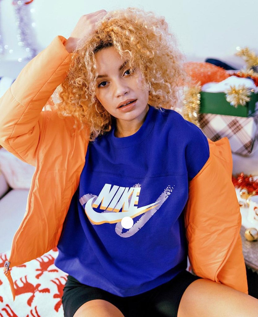 Nike Womens Archive Sweatshirt 💙
.
📸 <a href="/Footasylum/">FOOTASYLUM</a>
.
#havoolo #fashion #cute #style #nike #footasylumwomens
