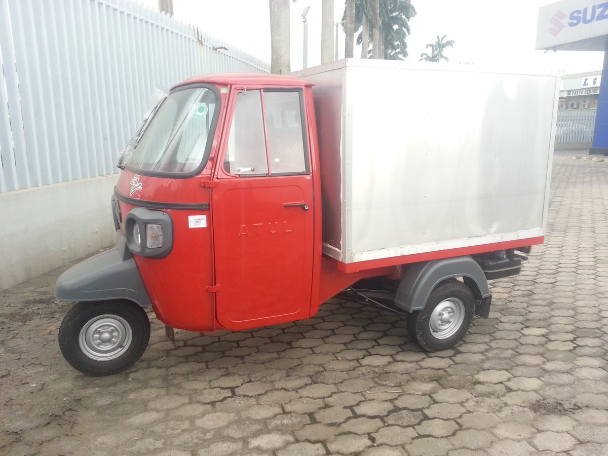 Boulos_Ent_Ltd's tweet photo. Here is your supply van that is backed up with good aftersales service from #boulosenterpriseslimited, it comes with body options, diesel engine of 435cc and a 750kg load carrying capacity.
#atulvan#Lagos #supplies #435cc #deliveries #FridayFeeling #TrendingNow https://t.co/3qoih7SYe9