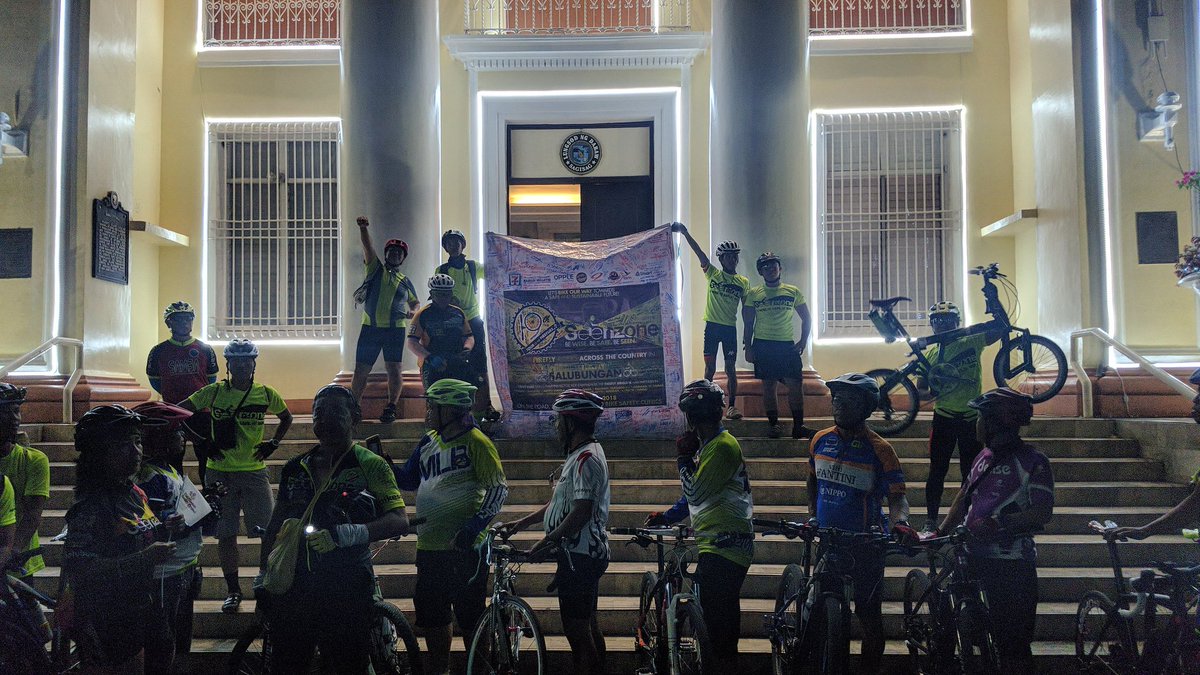 123339805's tweet photo. 54 km ang akong gibike karong adlawa. Pero layo ra kumpara sa halos 1800 km sa mga Firefly Brigade, gikan pa sila Baguio. Welcome to Davao City!!
Mintal - Alveo - Mintal 🚲
#ToF2018
#FireflyBrigadePH https://t.co/6PbBsUAT7F