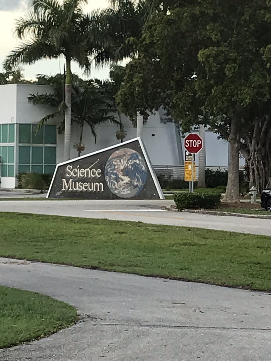 cphillips561's tweet photo. Ready for 140 GSA club participants at YES. Thnx to School food service for snacks! @PeteStewartMPH @DianaFedderman @pbcsd https://t.co/0ThBSTyKFs