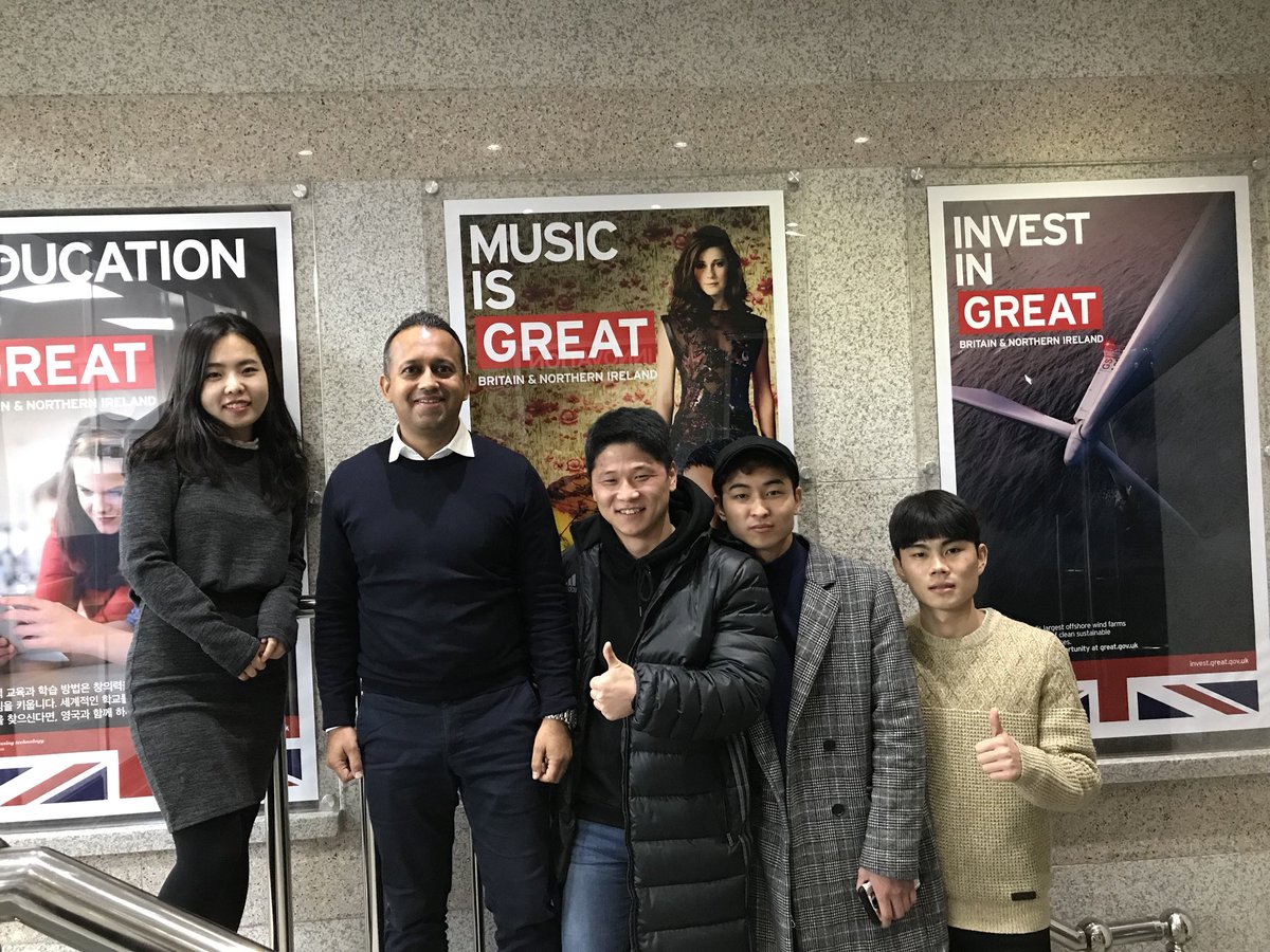 NikmehtaFCDO's tweet photo. Uplifting and inspiring end to the week meeting young North Korean defectors studying English in a joint @UKinKorea, @krBritish and #Hanafoundation programme.
Their stories of survival were deeply moving but it was their spirit and optimism that will stay with me. https://t.co/GAlcJABR7t