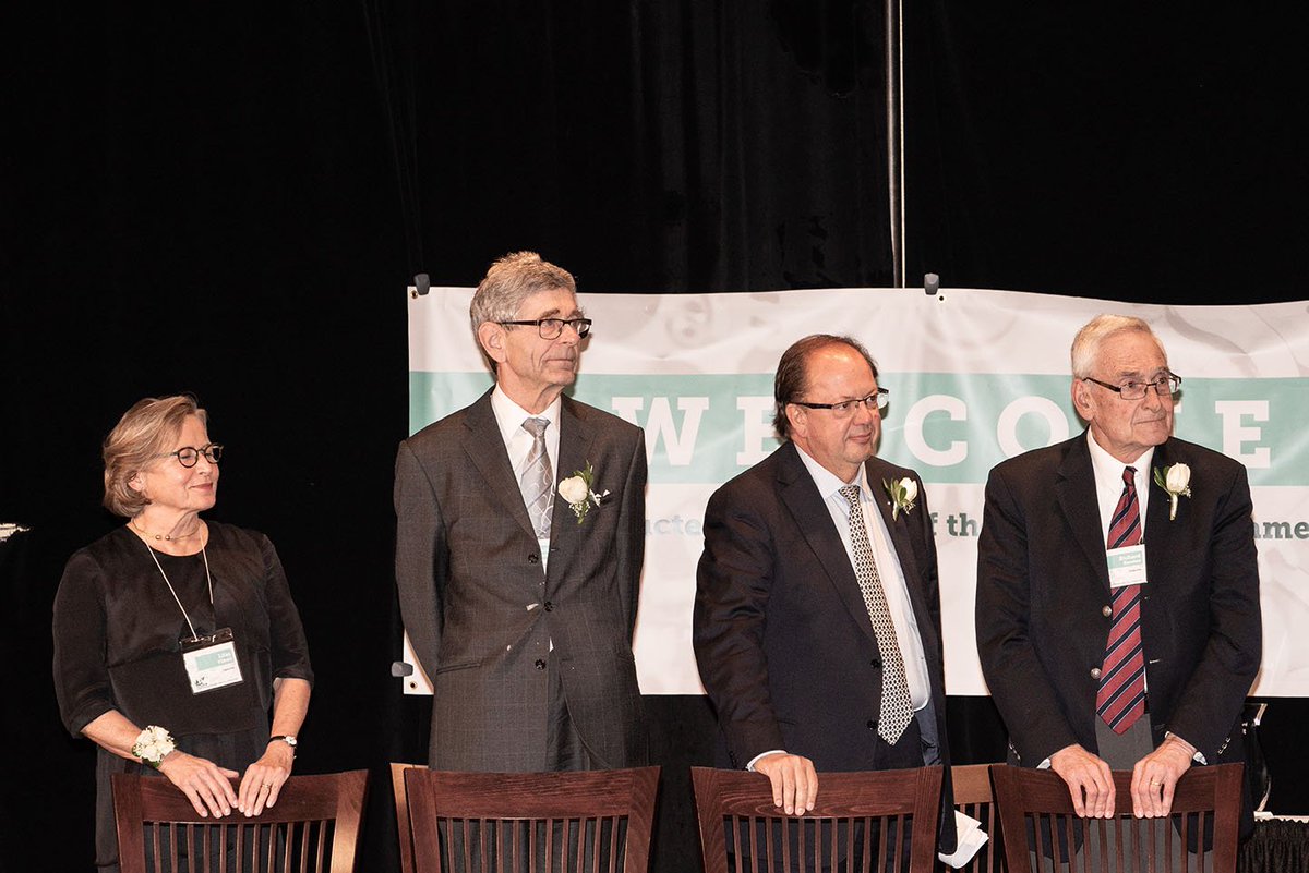 Sofidelsharing's tweet photo. Luigi Lazzareschi, Amministratore Delegato Sofidel, è entrato a far parte della #Paper International Hall of Fame con una cerimonia tenutasi a Appleton, Wisconsin, Stati Uniti - Le foto su Flickr https://t.co/pdWMSBgBkZ @PaperDiscovery #tissue https://t.co/qs5bld0VMo