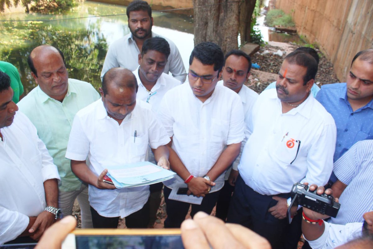 durgadasskamat's tweet photo. As promised by our @Goaforwardparty leader @VijaiSardesai that one Min would be visiting #Ponda everymonth. Today WRD Min @vinod_palyekar visited Ponda Constituency along with @RajeshVerenkar . 16Cr works taken up by #WRD to take #PondaForward. https://t.co/fnXHQR4dqI