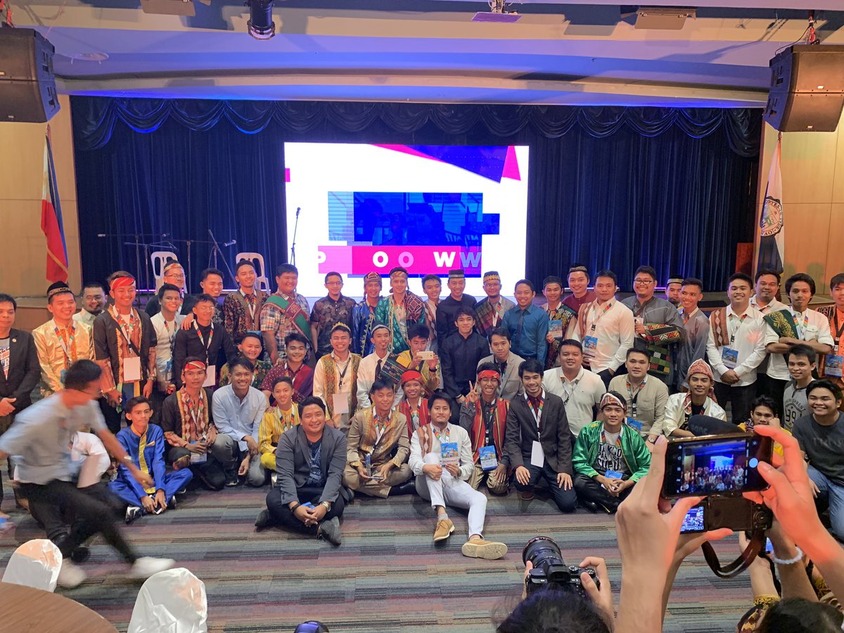 MPMussLidasan's tweet photo. just 1/4 of our delegates... Mashaallah! We did it! #MPower #MSummit @AlQalamInst @USEmbassyPHDCM  we were able to reach beyond our targets... @Joeltaborasj https://t.co/YJoSkPwZ7l