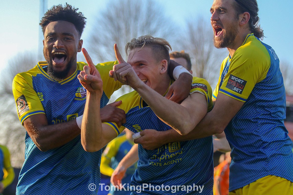 SolihullMoors's tweet photo. 🎟 | When you realise that tickets for tonight are almost SOLD OUT...

Snap them up while you can here: https://t.co/b1ebVcX1JQ.

💛💙 #SMFC https://t.co/2yx5ch5QOM