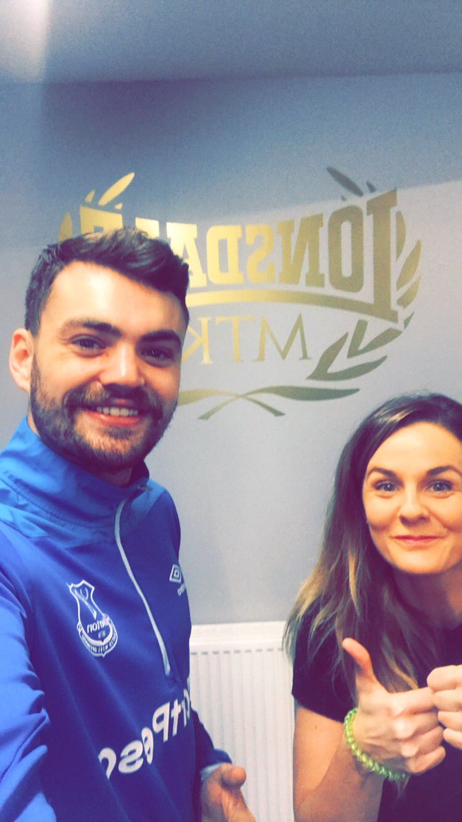 JKavInjuryRehab's tweet photo. Good look to my client @tyrone_mc_kenna AKA The Mighty Celt in his fight tonight 🥊 
Your gona smash it 🥊💁🏻‍♂️get this on before it 🕺🏻🤣 https://t.co/L58qQxTIyr @mtkglobalscotland
#fightnight #November30th #boxing #MTK #MTKScotland #MTKGlobal #mightycelt #emirates #friday https://t.co/kA2LDBzk6d