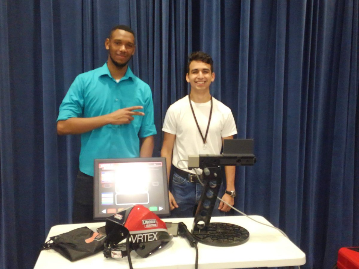 Carl Wunsche High School Technology Tower tweet media