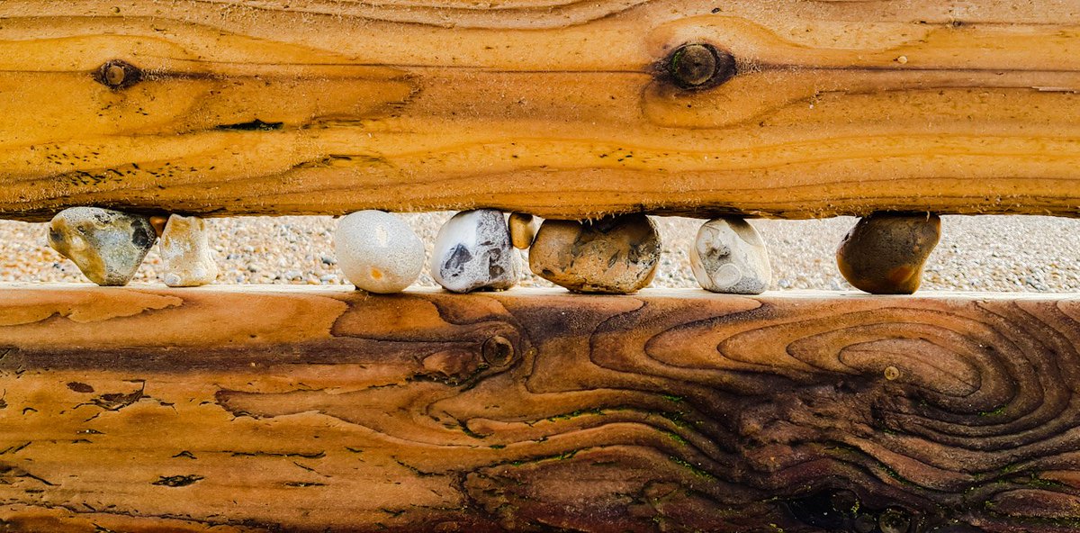 clifffart's tweet photo. Finding the Edge - The third blog in the series about presenting the post top images.
https://t.co/QZE4bo8pTU
#Bexhill #Waveworn #Photography #BMChat https://t.co/x83GIJeaSv