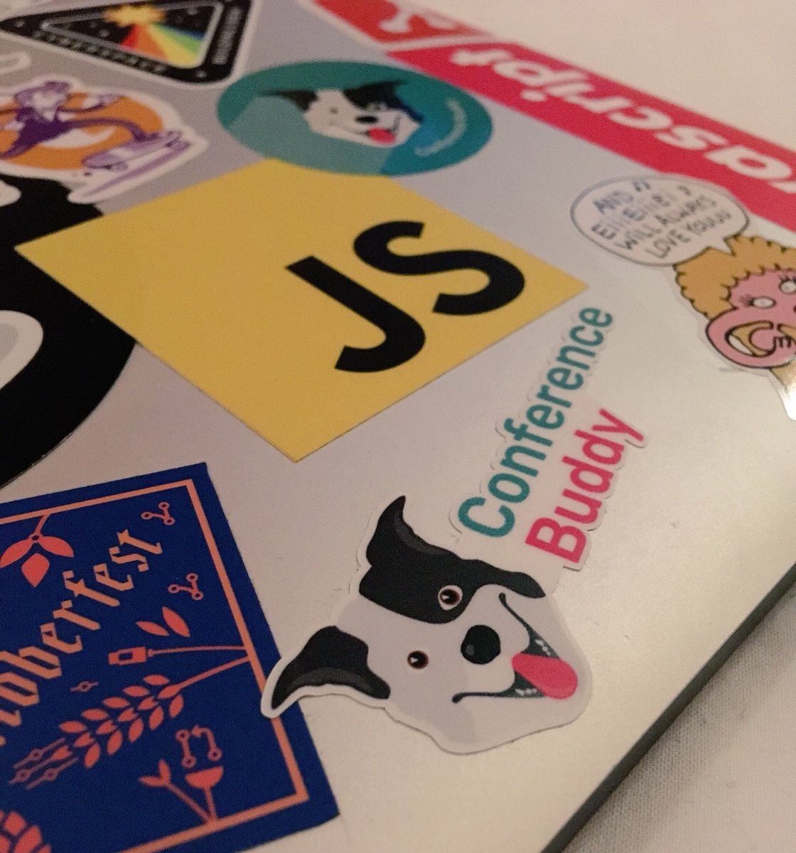 ConfBuddy's tweet photo. Hi #ReactDayBerlin 👋 Wanna have some #RubyTheDog stickers? I can help 😬 You just have to find me (⁦@mirjam_diala⁩) around here - I’m the one with the #ConfBuddy button on! https://t.co/2IFeFUjIqC