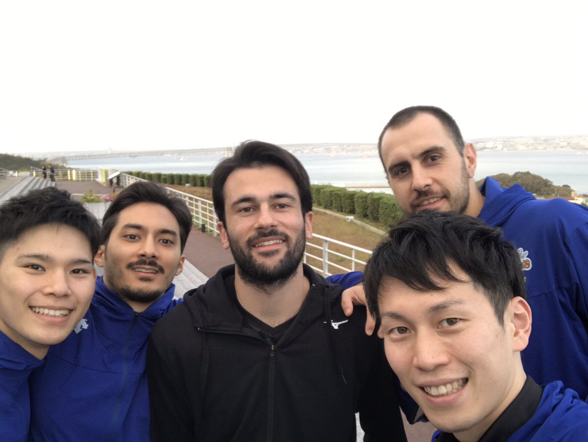 volleyball1301's tweet photo. 明日は徳島でホームゲームです！
多くの人に応援してもらえるように頑張ります！
楽しむこと、感謝することを忘れずに頑張ります！
応援よろしくお願いします！ https://t.co/QusyJcUt53