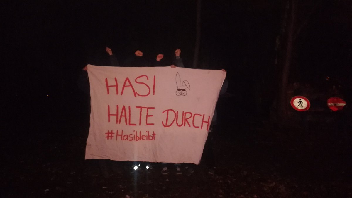 Hasi_SC's tweet photo. Soli-Grüße aus dem VL. #hasibleibt https://t.co/M4awOfHxrs