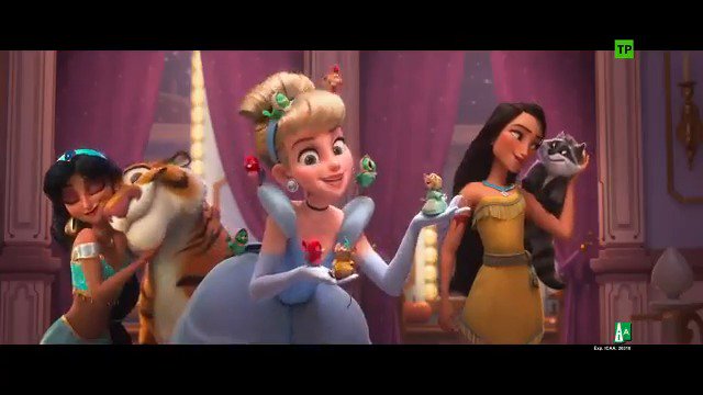 Las estabas esperando: las princesas Disney... como NUNCA las habías visto. 👑🐸📖🏹⚔️❄️ #RalphRompeInternet el miércoles 5 de diciembre en cines.