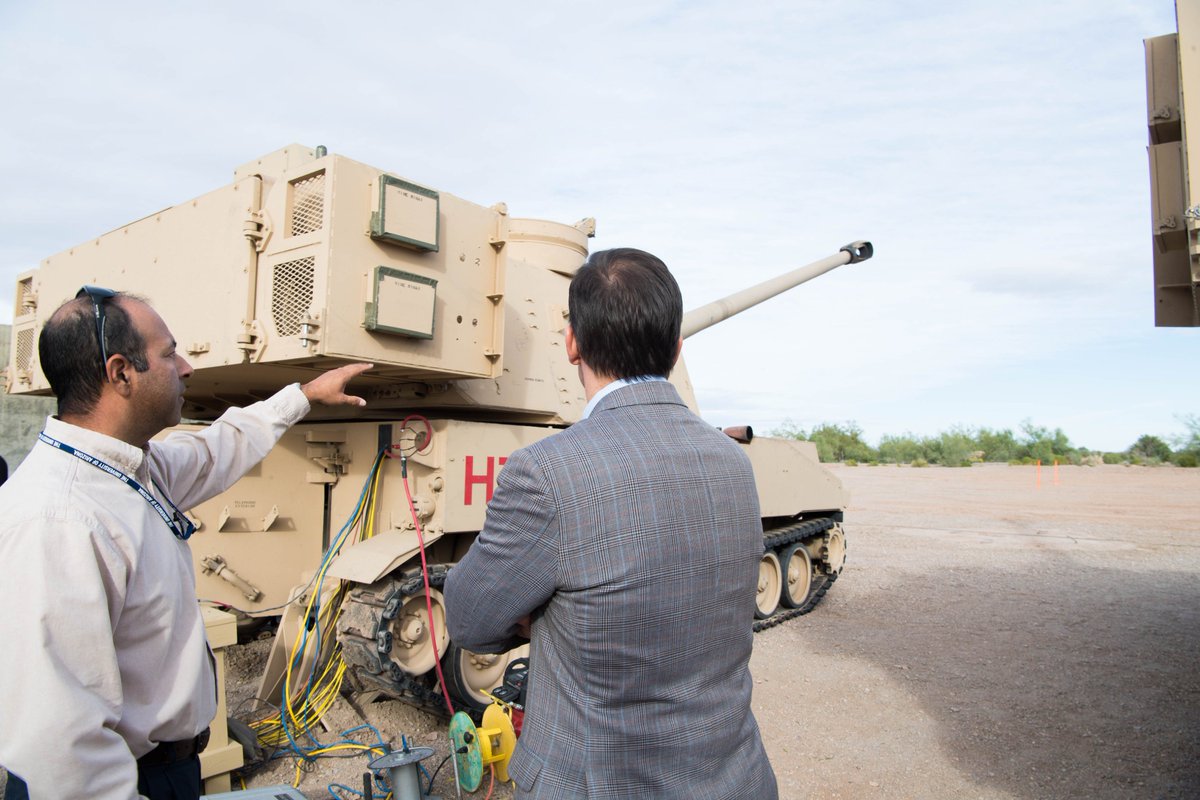 SecArmy's tweet image. The @USArmy’s Extended Range Cannon Artillery, the ERCA, is being tested at @ypg_az. This increases our Soldier&apos;s firepower &amp;amp; reflects the @USArmy&apos;s #1 modernization priority: long-range precision fires. That’s the @USArmy Renaissance in action. #Armytech #adapt2win