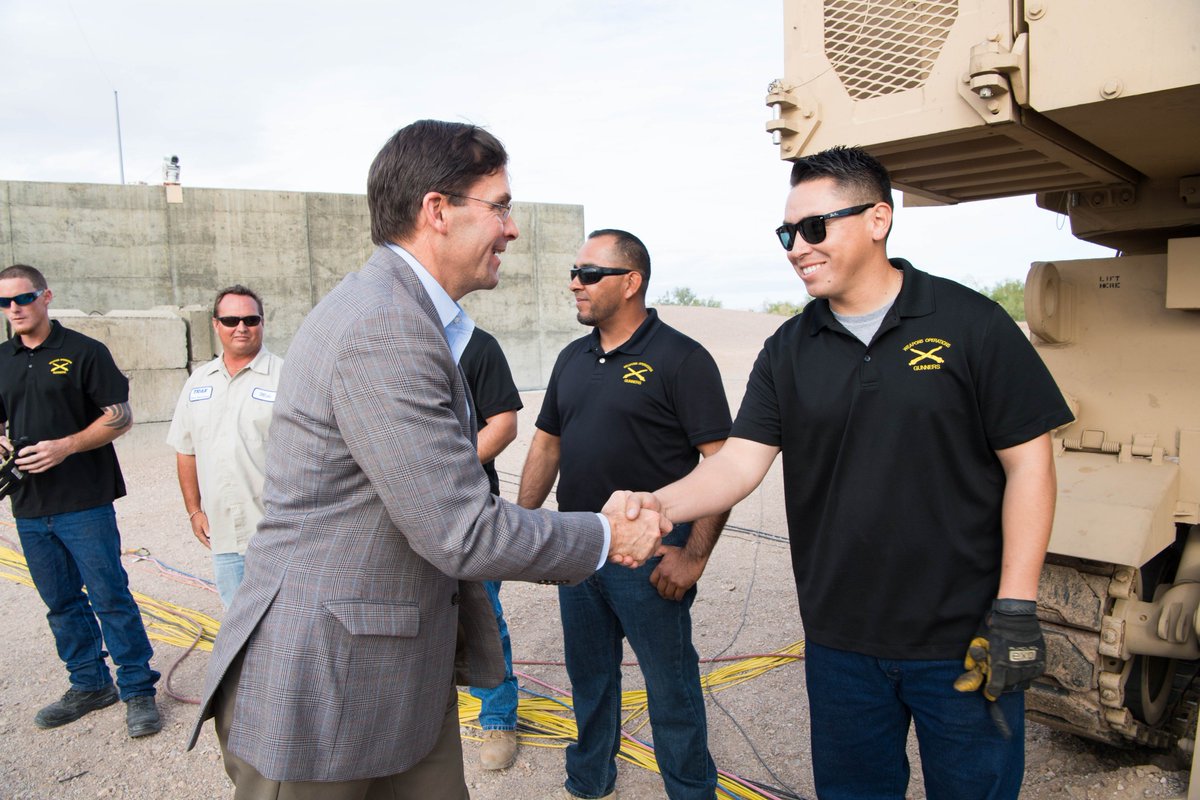 SecArmy's tweet image. The @USArmy’s Extended Range Cannon Artillery, the ERCA, is being tested at @ypg_az. This increases our Soldier&apos;s firepower &amp;amp; reflects the @USArmy&apos;s #1 modernization priority: long-range precision fires. That’s the @USArmy Renaissance in action. #Armytech #adapt2win