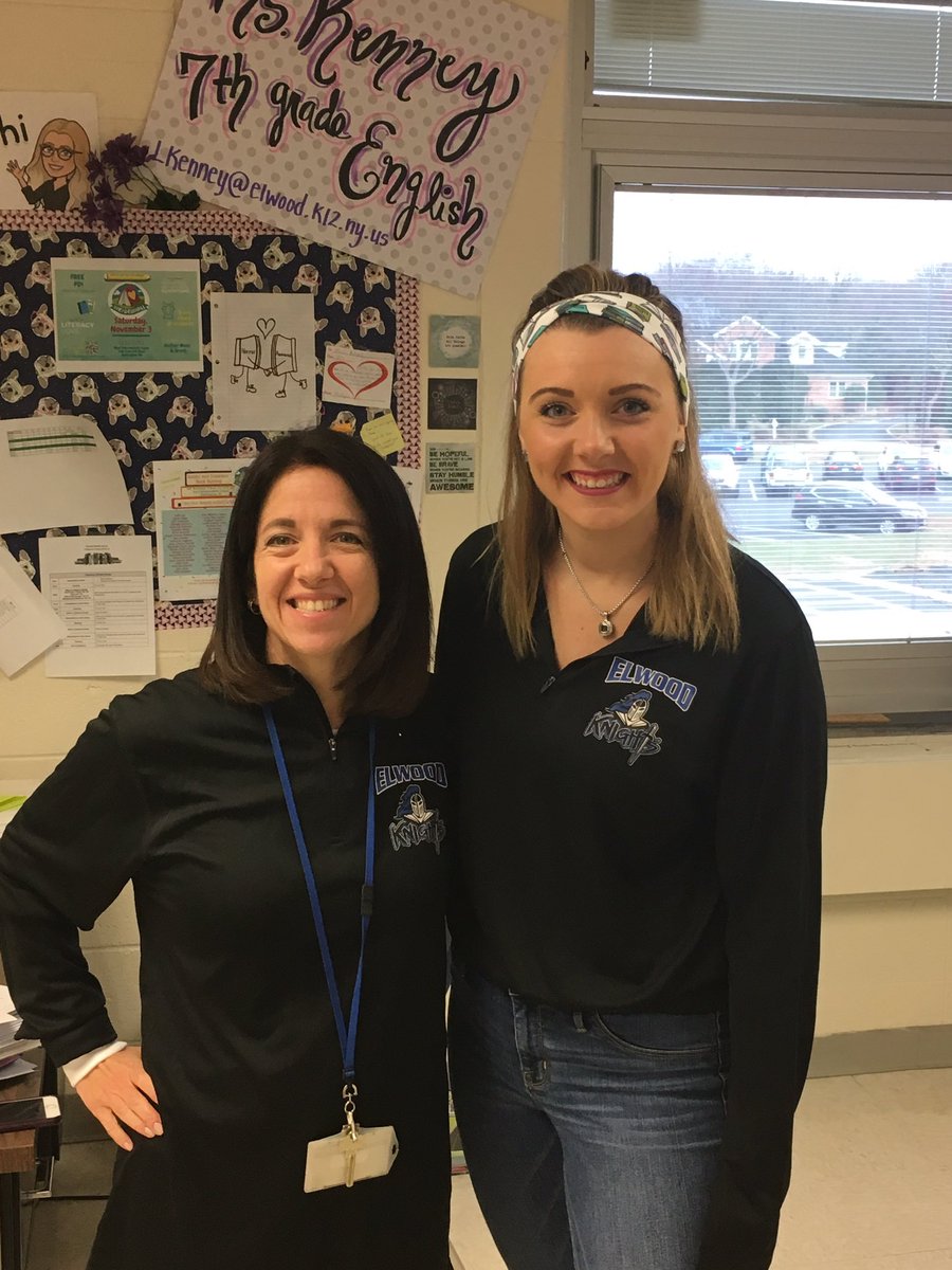 jharri111's tweet photo. When you love your team so much you start dressing alike! #onemind #accidentaltwinningpart2 #whyamisoshort @MsKenney1 https://t.co/I8oykjbzWF
