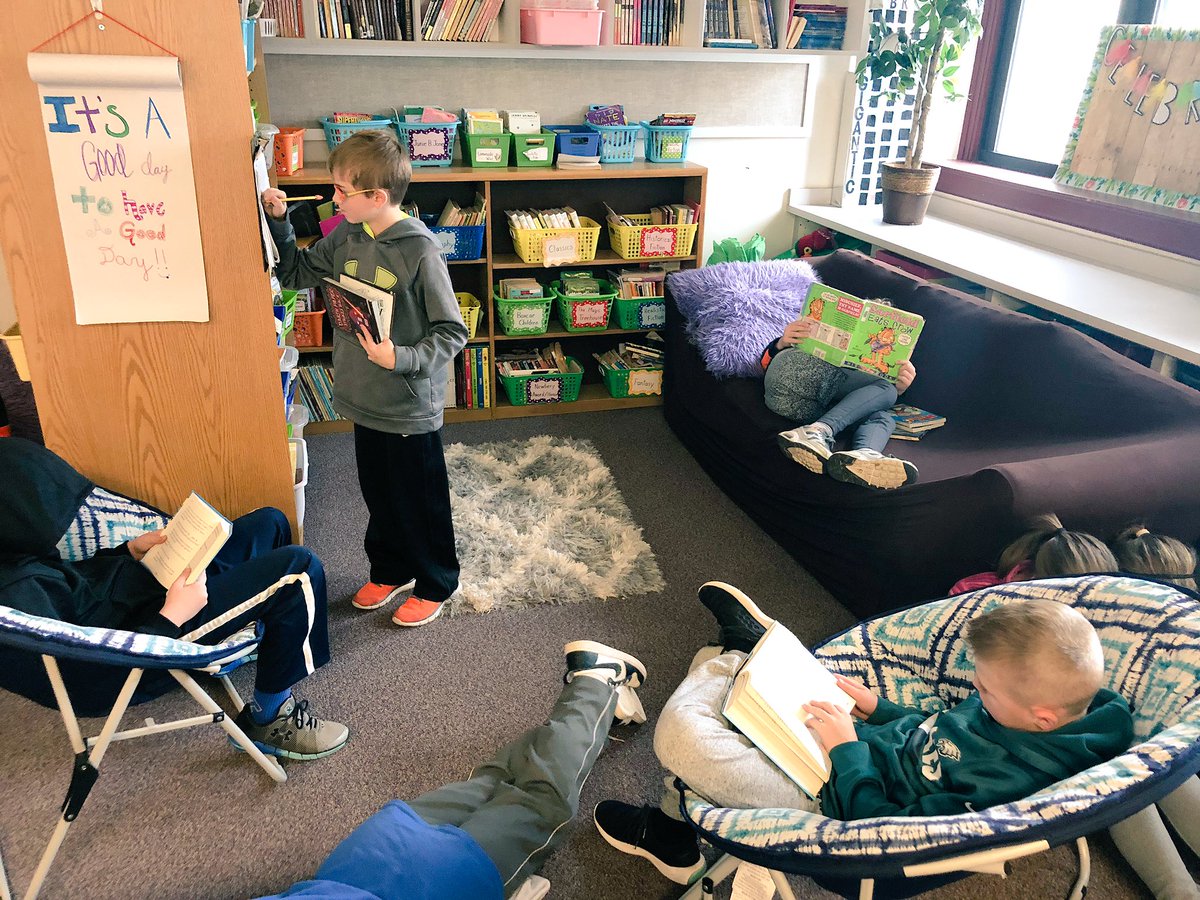 MissMarinkov's tweet photo. My favorite part about our independent reading time is the seating arrangement. Kiddos can lay/sit/stand/curl up in a ball anywhere they want! It makes it so much more enjoyable for them and creates an encouraging reading environment! #cwrocks https://t.co/3waXLNmDo5