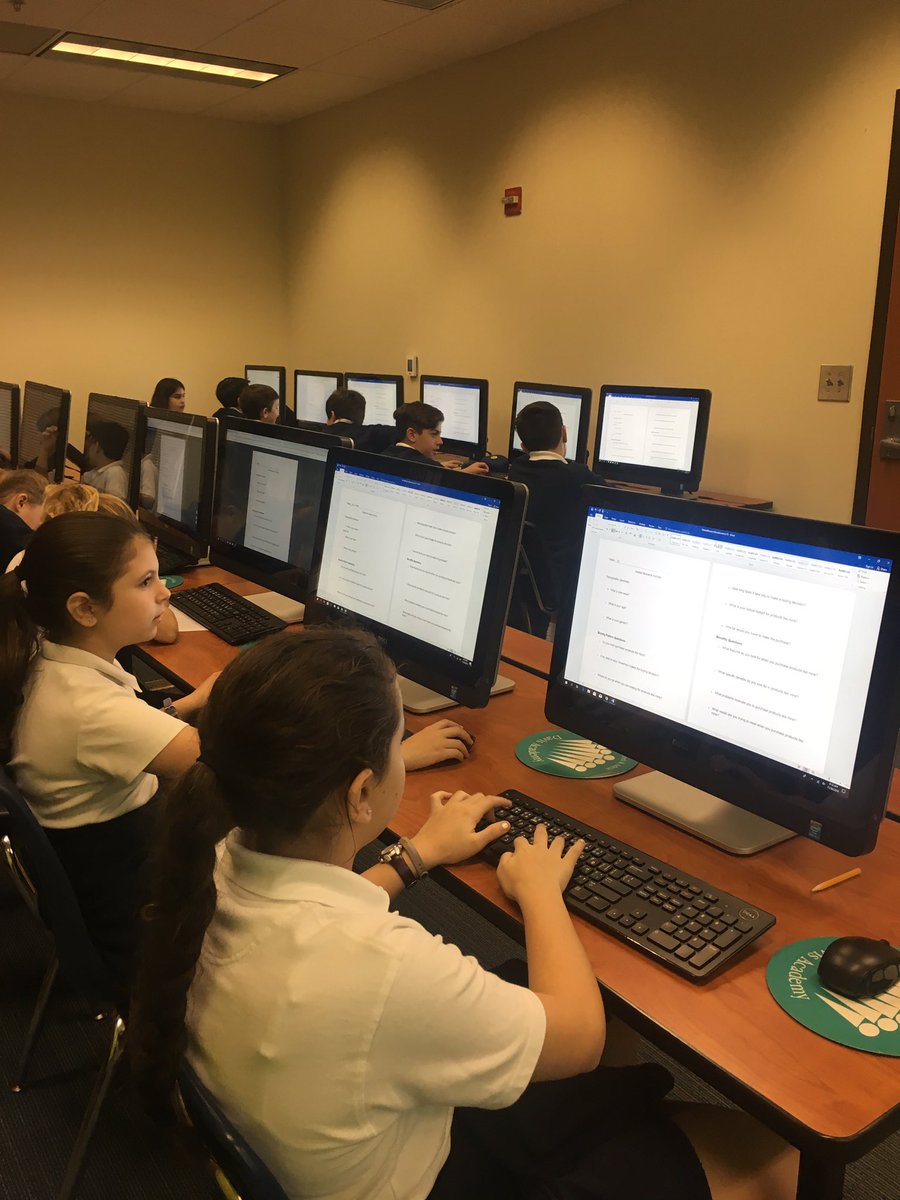 pcgarrisonlib's tweet image. #davis6 entrepreneurs are undergoing market research by interviewing their peers.