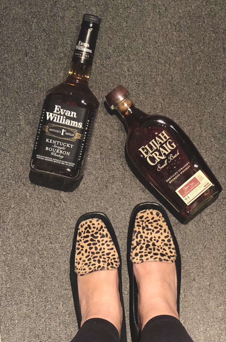 BluegrassBBQLEX's tweet photo. Save the 2019 dates! @BluegrassBBQLEX is June 7-8. BBQ, blues, bluegrass, bourbon &amp; beer kicking off summer in the heart of downtown Lexington.  #bourbon #ShareTheLex #BetterInTheBluegrass https://t.co/rsgMoukKXV