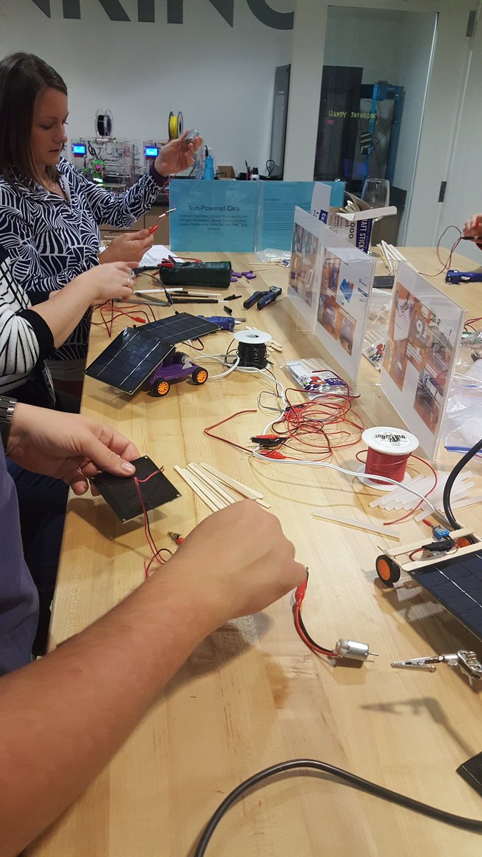 D_Kingsberry's tweet photo. Late night learning session at Discovery Place Studio! Time to invest in a 3D printer. #NSTA18 #DJVAcademyOfTechnology #STEM https://t.co/JRP938GgIJ