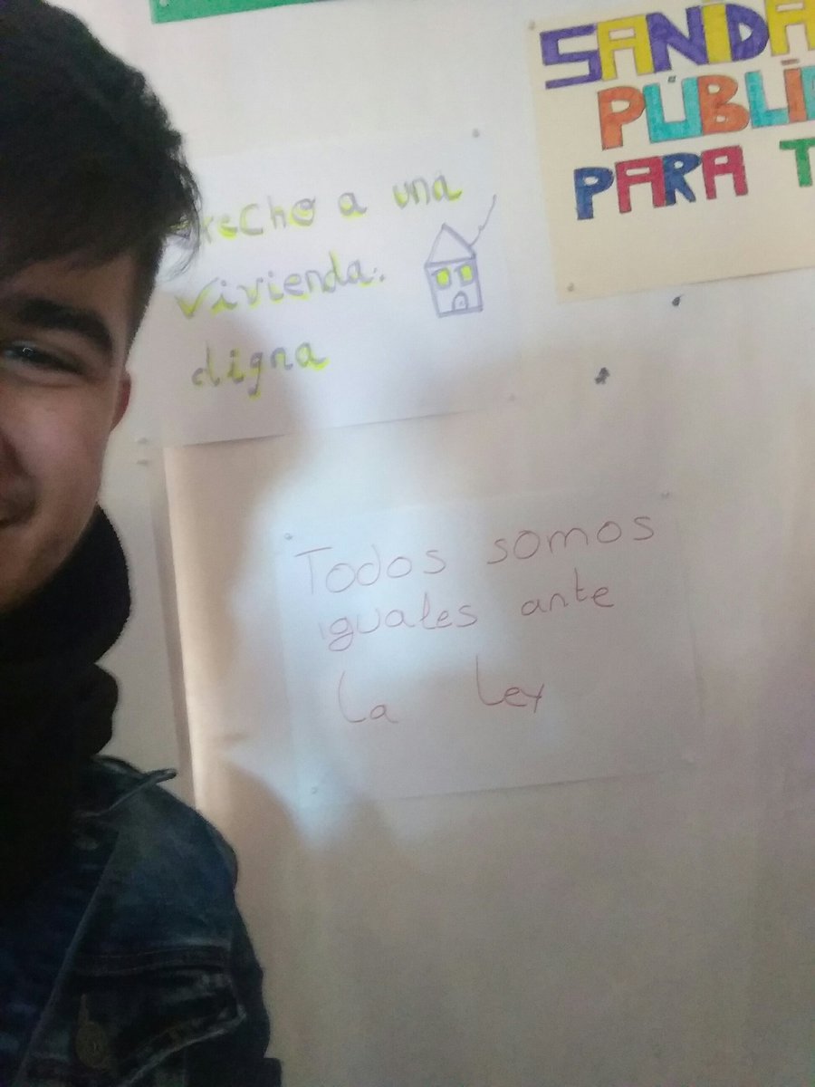 andres_garcia01's tweet photo. Fav si estás #deacuerdo #constitusion #española #40anios #jajaja #memes https://t.co/7MFjtsrI2w