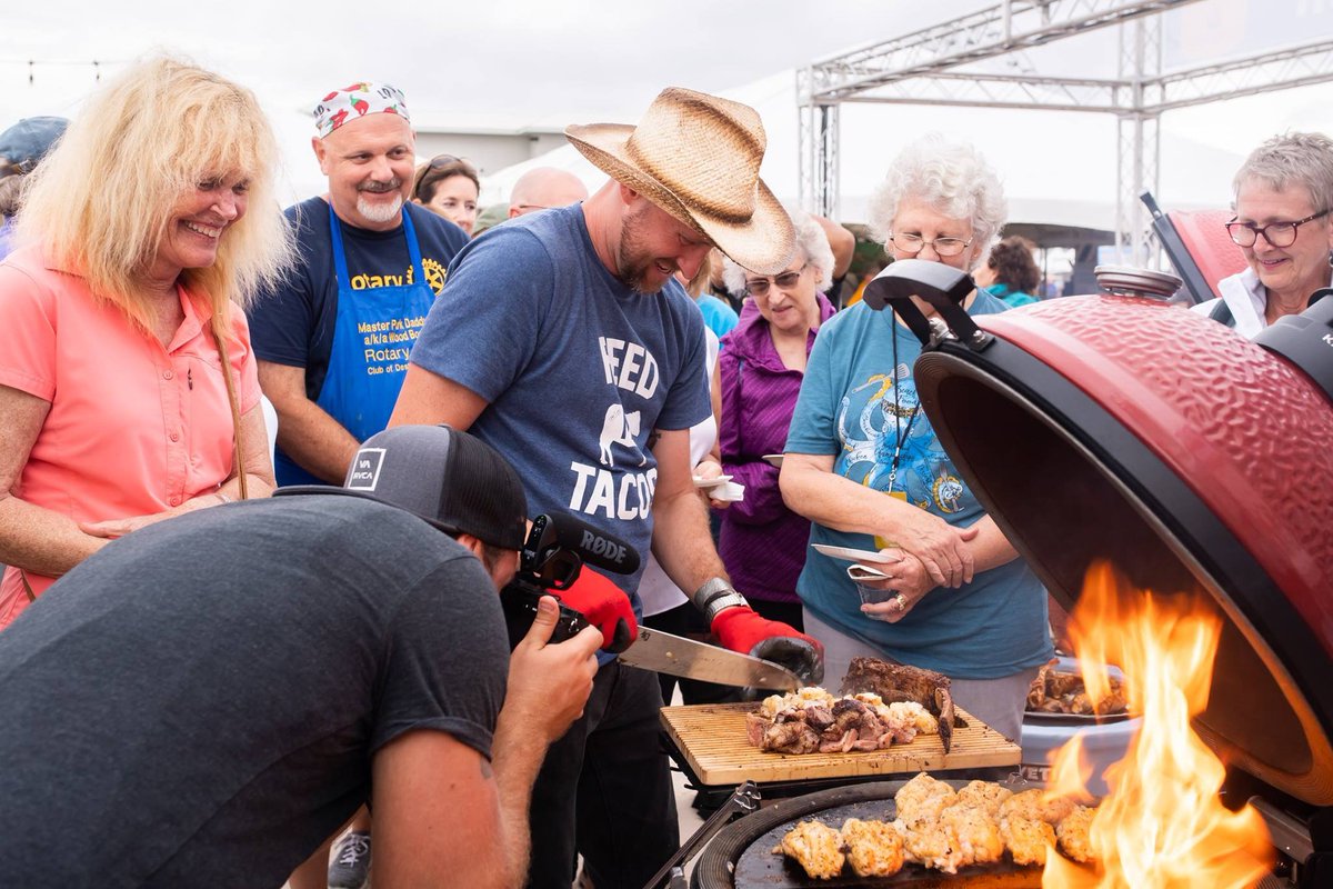WorldFoodChamp's tweet photo. Our friends Kamado Joe had the entire Orange Beach region smelling absolutely delicious because they sampled $18,000+ worth of barbecue in #BBQBeach!!

#WFC2018 #PresentedByWalmart #Bigger #Better #KamadoJoe #FoodSport #FoodChamps @Walmart @TheWharf1 https://t.co/674ZZ0nkYC