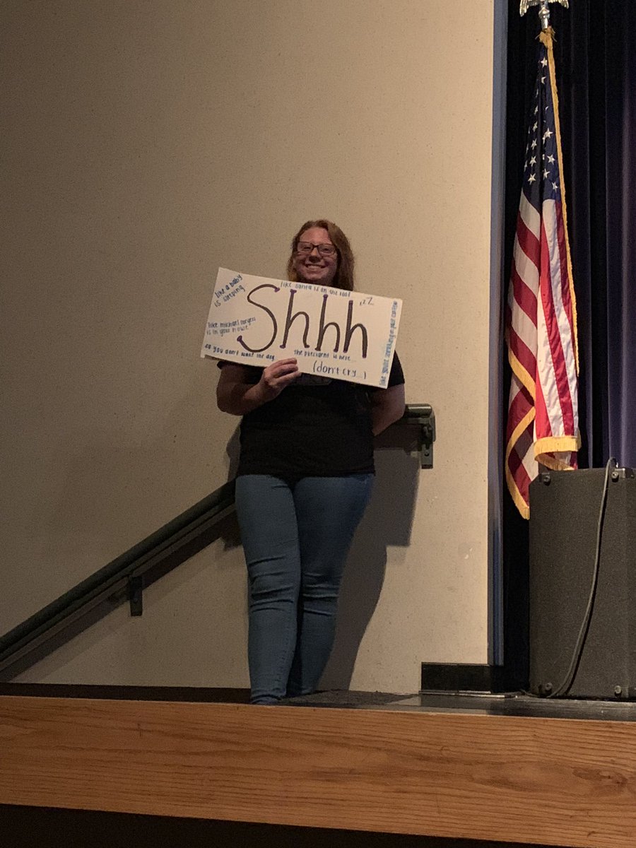 LinkLeadersTHS's tweet photo. Free books are flying in Let’s Make a Deal for session 2 of #THSLitFest18
My class is 2 for 2!!! Go Daniel and Brady!!! https://t.co/DB87K2vhbC