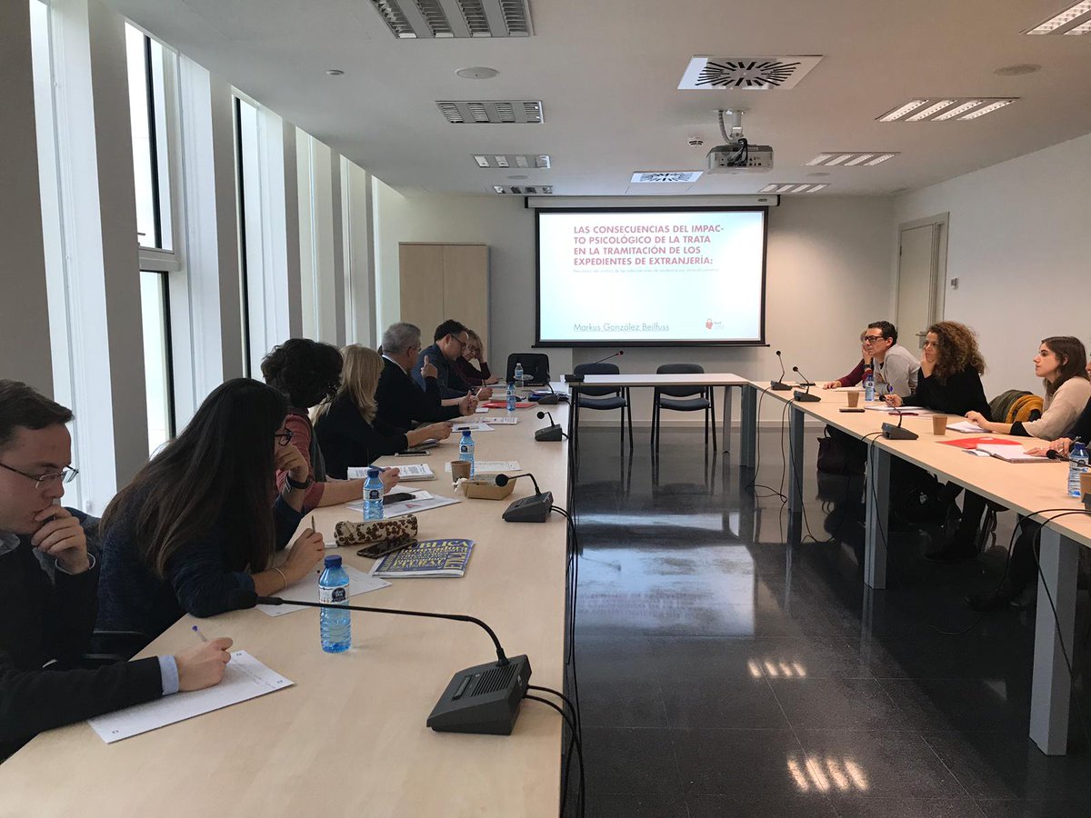 PHITProject's tweet photo. #PHITConference ends with 3 practical workshops for professionals to deepen the project's results and share practices regarding identification protocols, victims' psychological support, and residency permits request for THB survivors

#PHITProject #Trafficking #Humanrights https://t.co/etpgtv1vcy