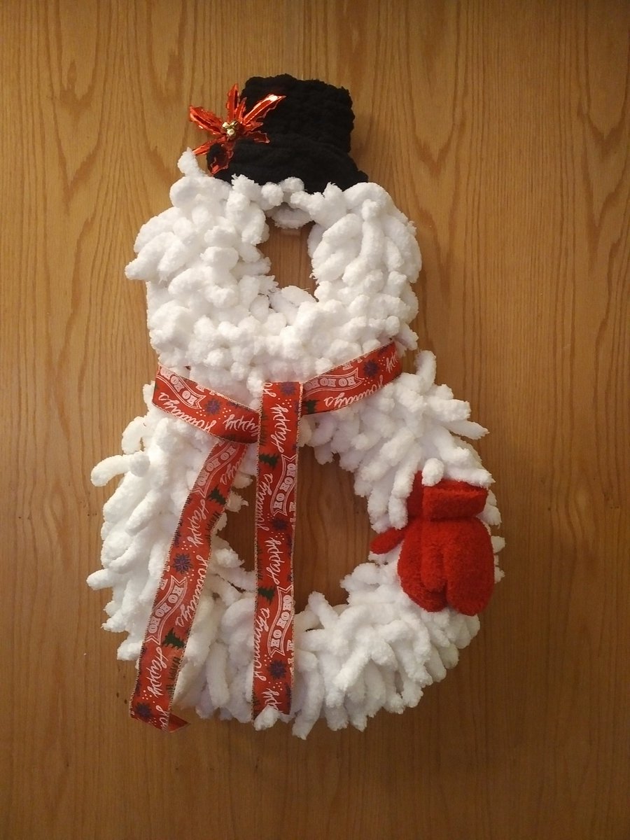 AshfordPlaceHC's tweet image. It's beginning to look a lot like Christmas at Ashford Place.   Almost every suite in our Assisted Living is dressed with something festive.  @TrilogyLiving