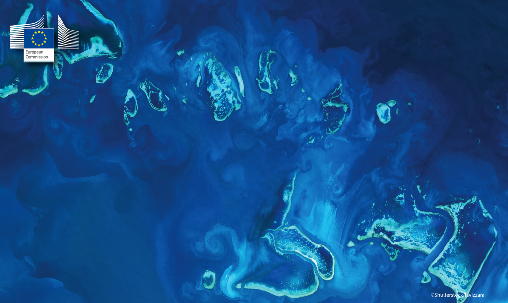EU_MARE's tweet photo. More than 300 people gathered in Brussels to discuss the future of ocean observation in Europe. #EOOSConference18 calls players to better coordinate & align data collection & work towards a more concerted, fit for purpose & cost-effective #OceanObservation https://t.co/xdHIpnc9WG https://t.co/Z2XVWkwtJz