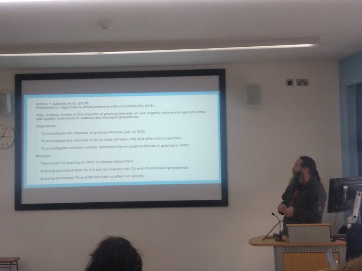 ResearchNCircle's tweet photo. Pete Smith of @UoABioSci @Environmod describes the systems modelling to develop closed-loop N cycling strategies for Chinese agro-ecosystems https://t.co/PQQDse320W