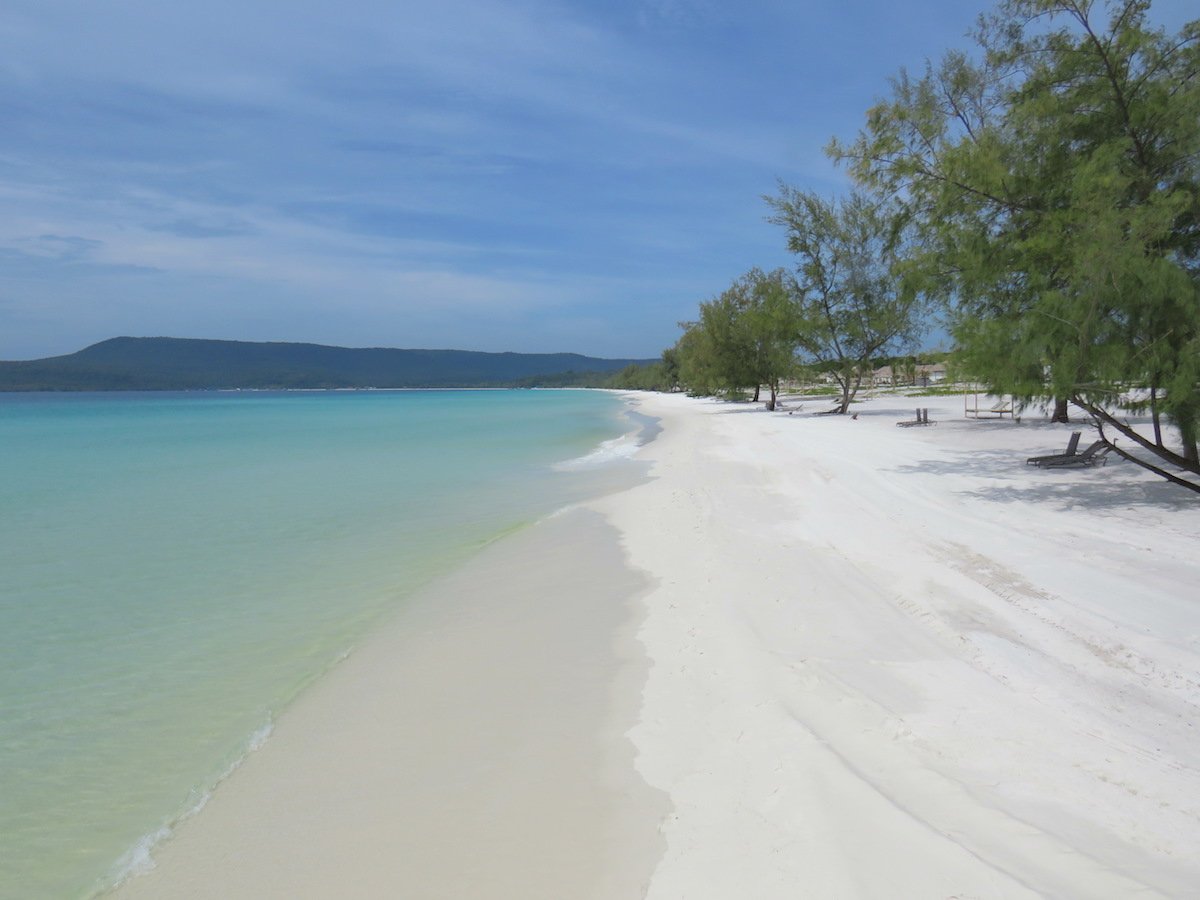 Non solo templi: oggi vi portiamo a sognare un po' di relax sulle riservatissime e suggestive spiagge della #Cambogia
#darwinviaggi #viaggiareperconoscere #kohrong #sihanoukville
Info: bit.ly/2TY7hBC