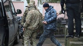 en_censor_net's tweet photo. 21 #Ukrainian #sailors brought to #Moscow-based #Lefortovo prison, three wounded ones - to Matrosskaya Tishina, - sources
https://t.co/YRpPBwF2eG https://t.co/H7uXcox2Gp