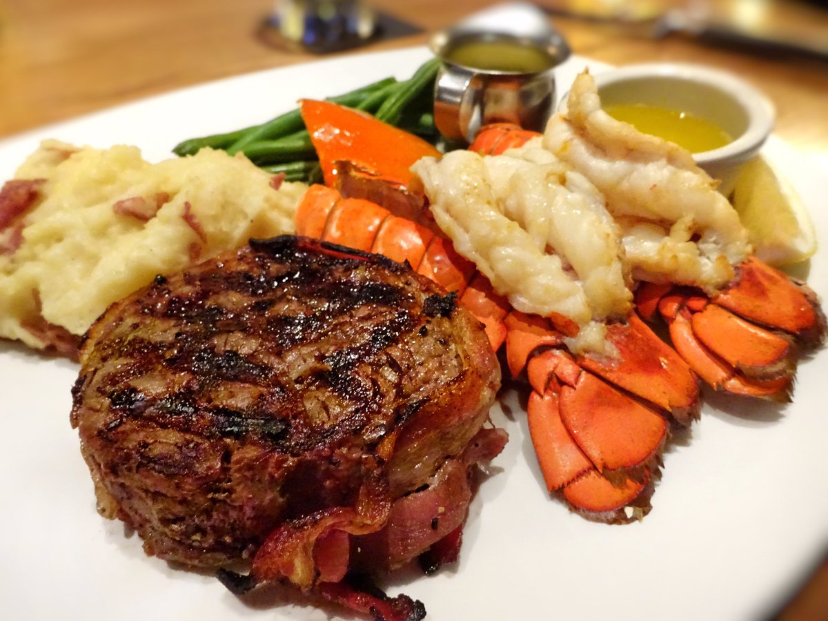AJ's Food Feed on Twitter: "Steak & lobster – 7 oz bacon-wrapped filet mignon, Atlantic lobster tails, Béarnaise, drawn butter, green beans, bell peppers, garlic mashed potato @TheKeg.… https://t.co/5UPlyLHXHz"