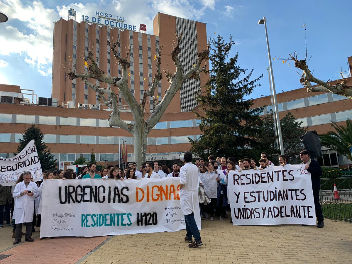 amytsmedicos's tweet photo. 📣 Por una adecuada supervisión y una formación progresiva que asegure una adecuada atención al paciente #SoyMIR #UrgenciasDignas #HuelgaMIR12Oct #FuiMIR https://t.co/YhSAibEoZE