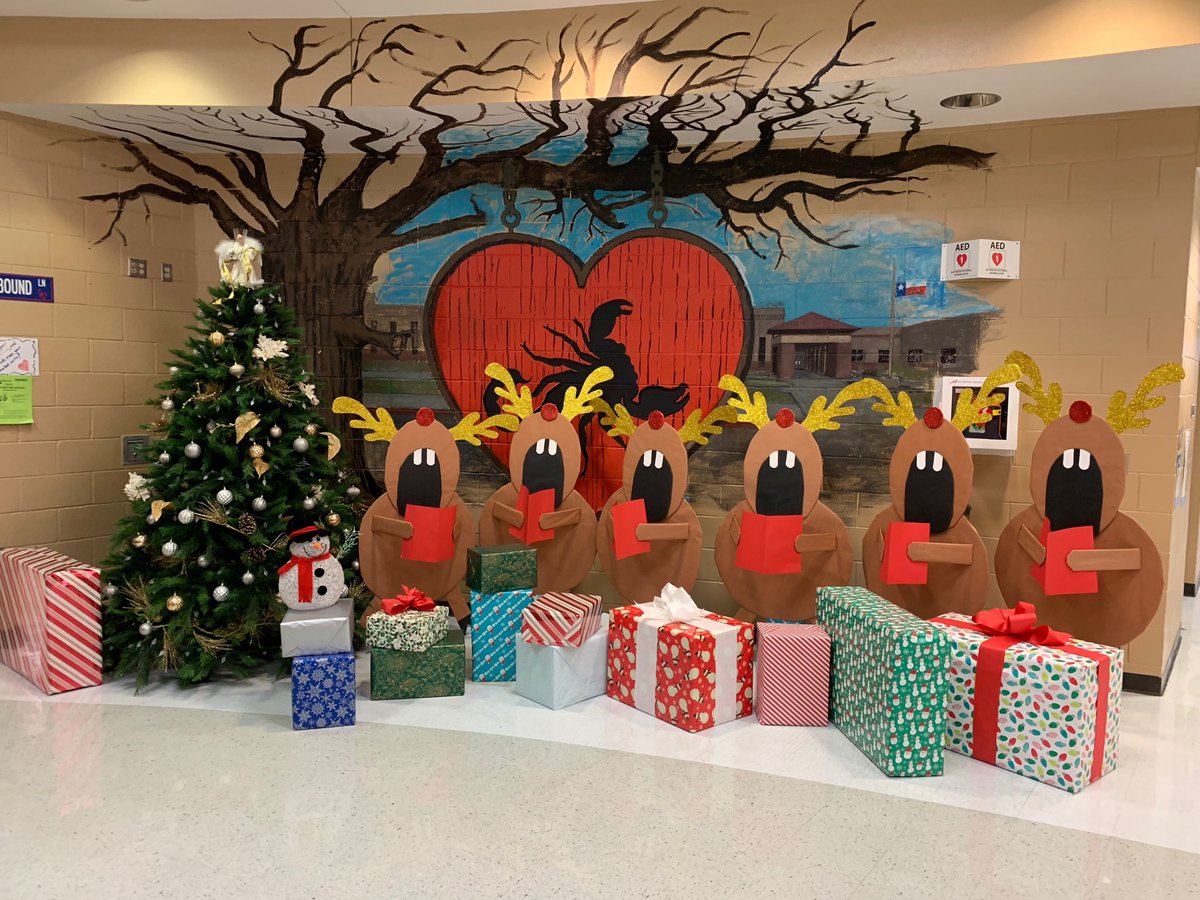 Thank you Scorpion volunteers for your creativity and ongoing support! #TeamSISD ❤️🦂