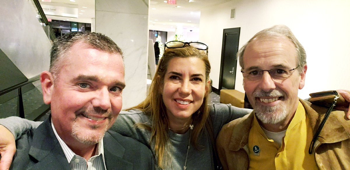 HealthData4All's tweet image. Great seeing @Lygeia &amp;amp; @ekivemark at #ONC2018. Their journeys in disrupting #healthcare continue @cariumcares &amp;amp; #bluebutton 2.0, respectively.
#healthitchicks #womenintech #pinksocks