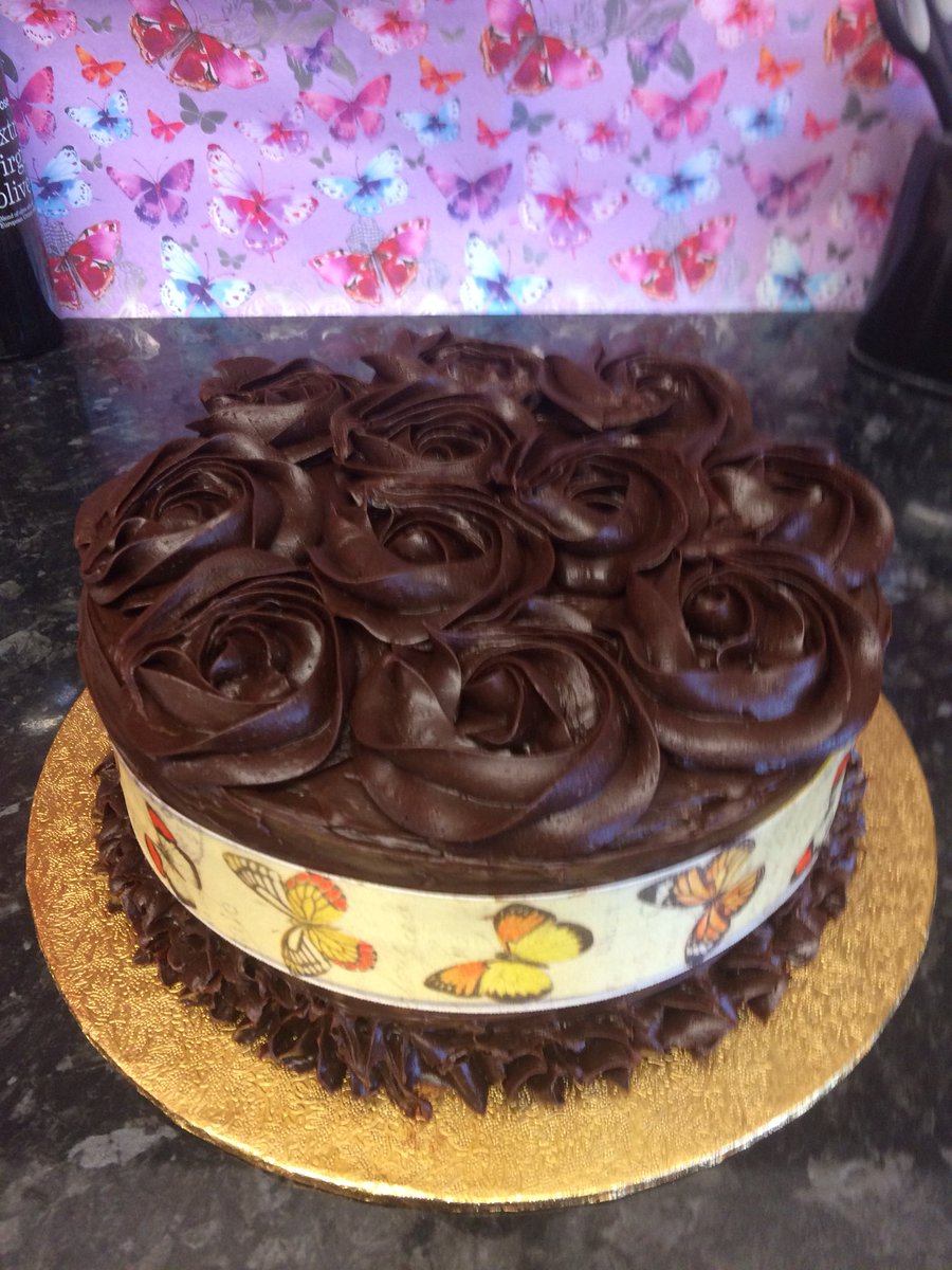 Vegan and Gluten Free cake that I made for my daughter’s birthday. #cake #glutenfree #dairyfree #vegan #vegetarian #plantbased #foodstagram #foodlover #foodblog #foodie