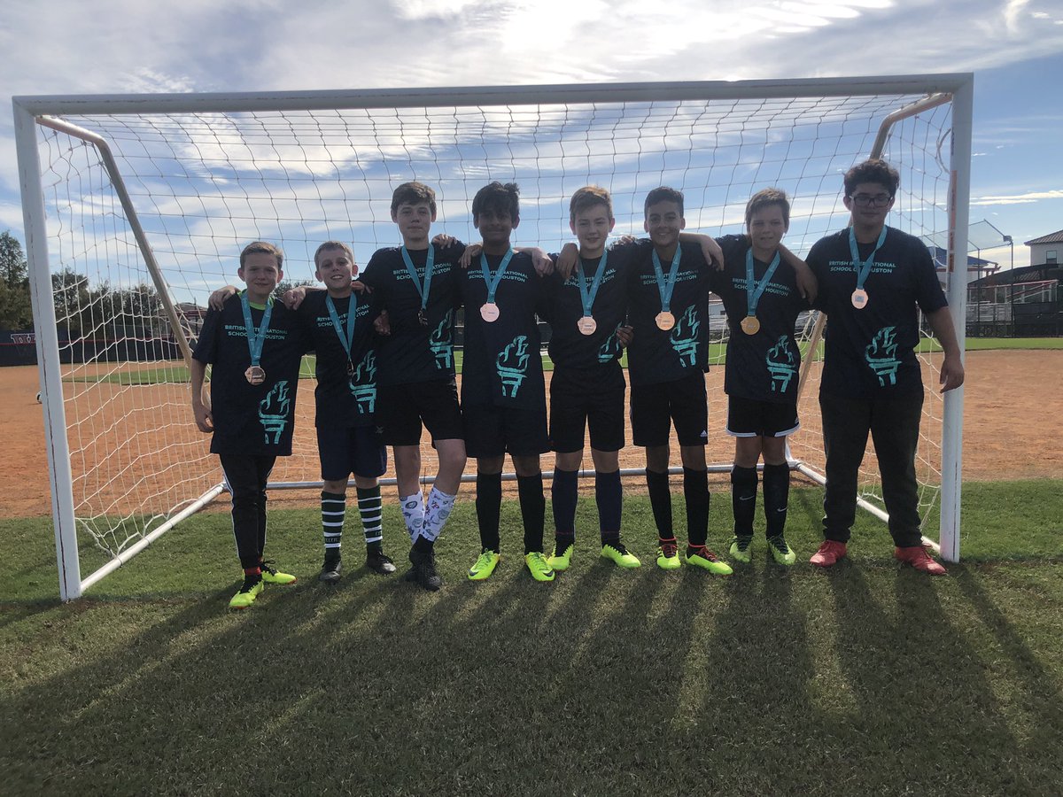 BISH_Bulldogs's tweet image. Congrats to our @BISHouston #Bulldogs Boys Soccer team takes home the 3rd place 🥉 medals in the Silver Division at #NAEGlobalGames