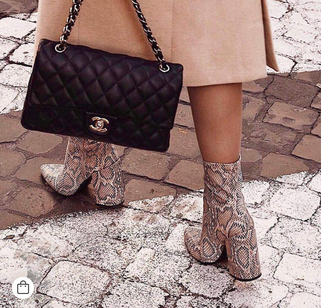 Renzo Sock Fit Ankle Boot In Snake Print 🐍
.
📸 IG irenepila_ wearing <a href="/PublicDesire/">Public Desire</a>
.
#havoolo #fashion #beautiful #beauty #model #summer #fashiongram #cute #style #pdbae #publicdesire